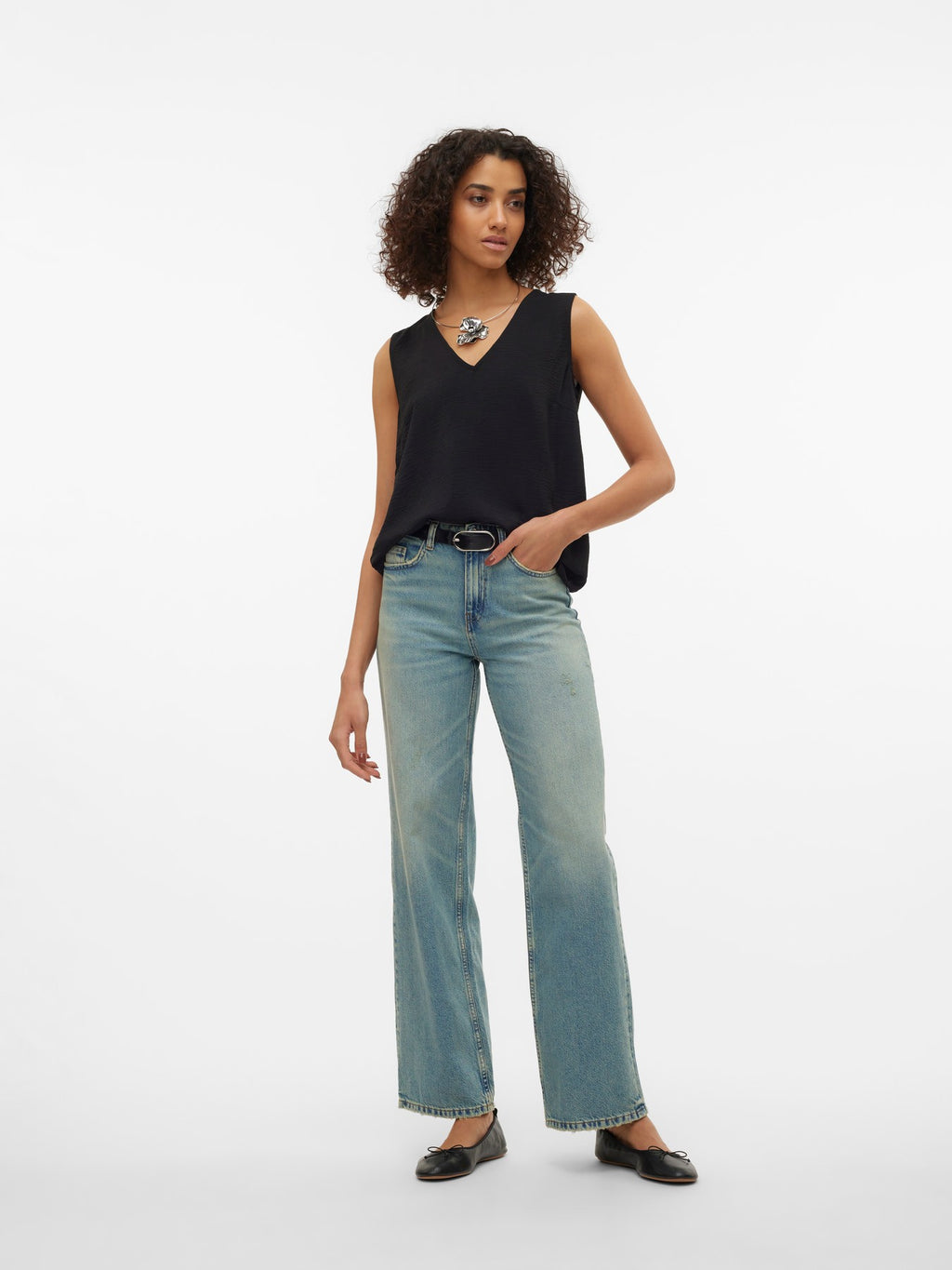 Top cuello pico de Vero Moda