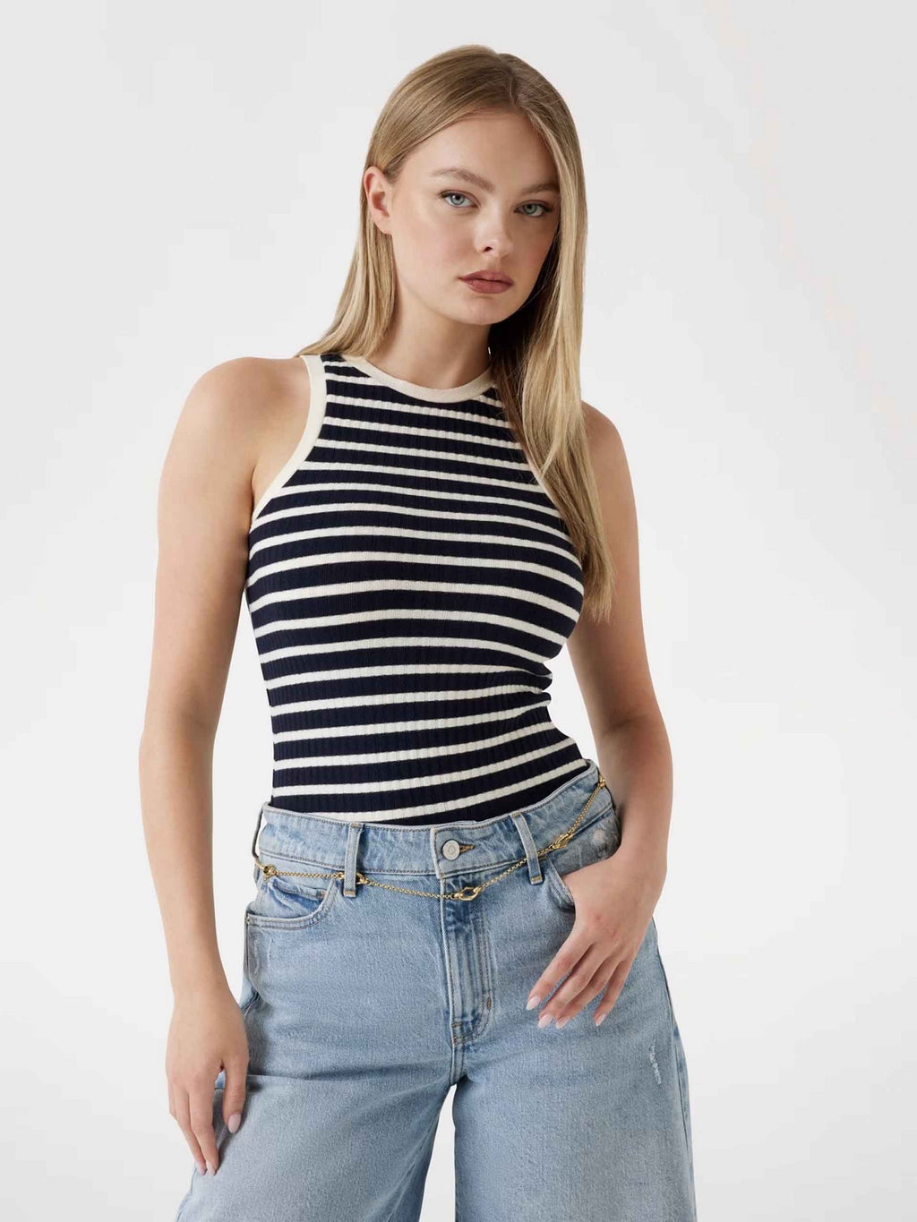 Top canalé tirantes de Guess