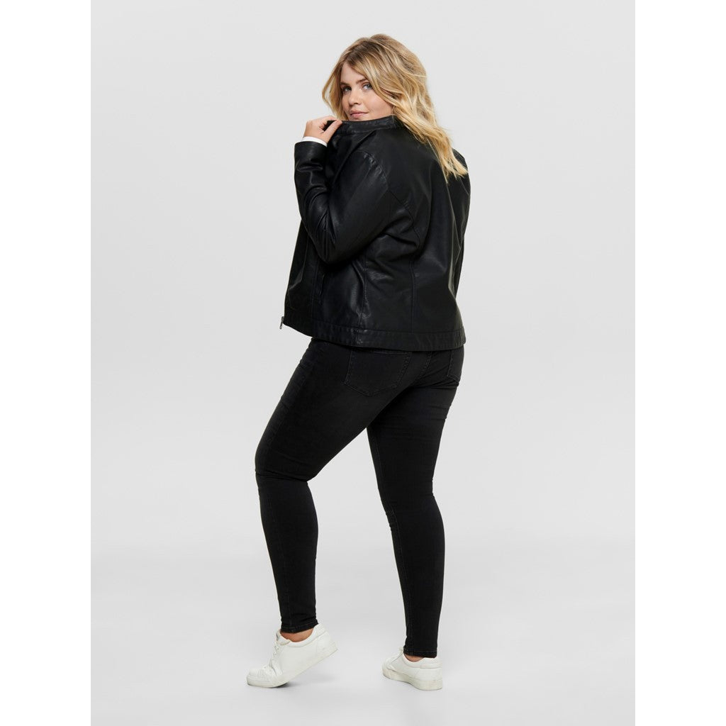 Cazadora polipiel de Carmakoma