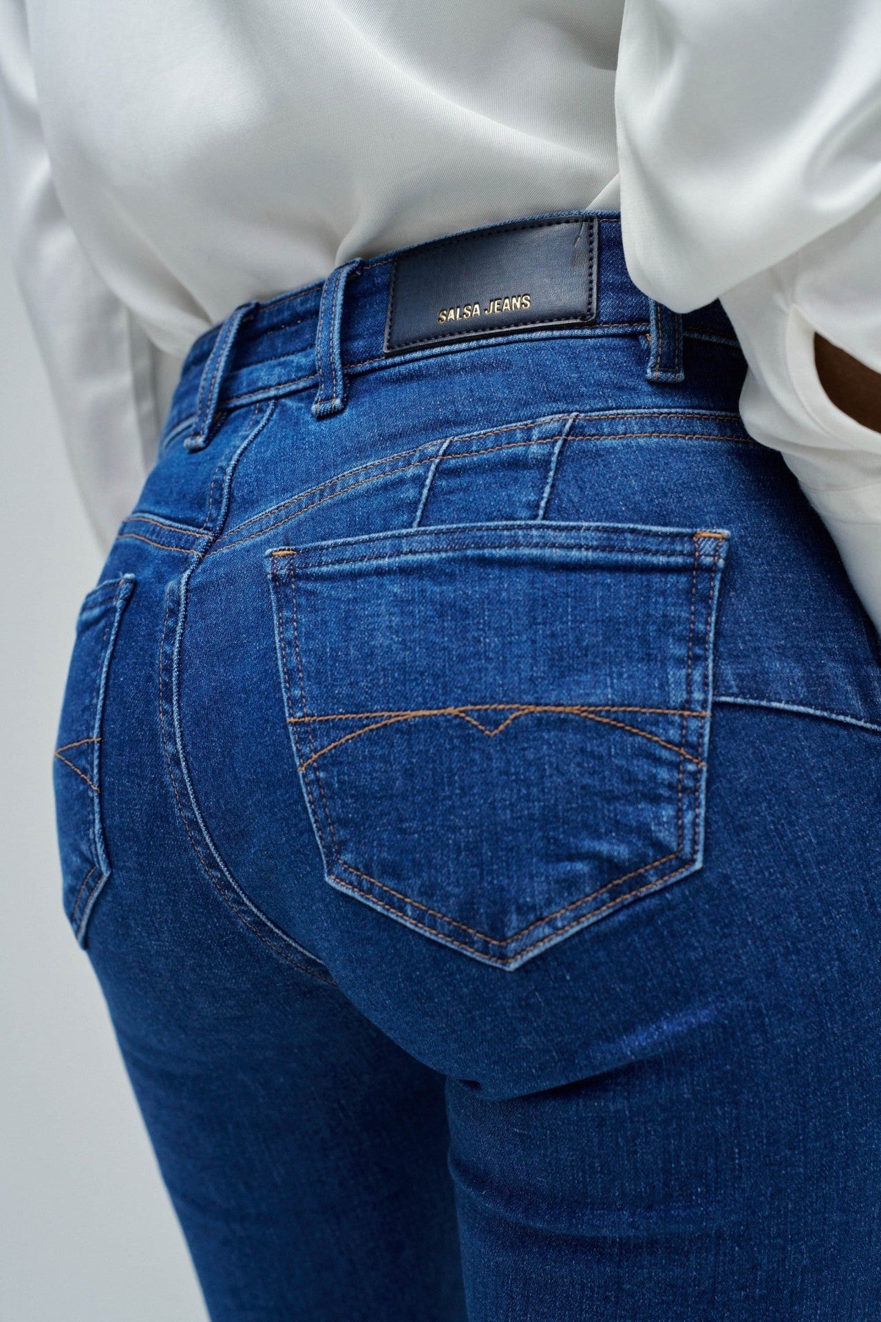 Vaquero flare de Salsa Jeans