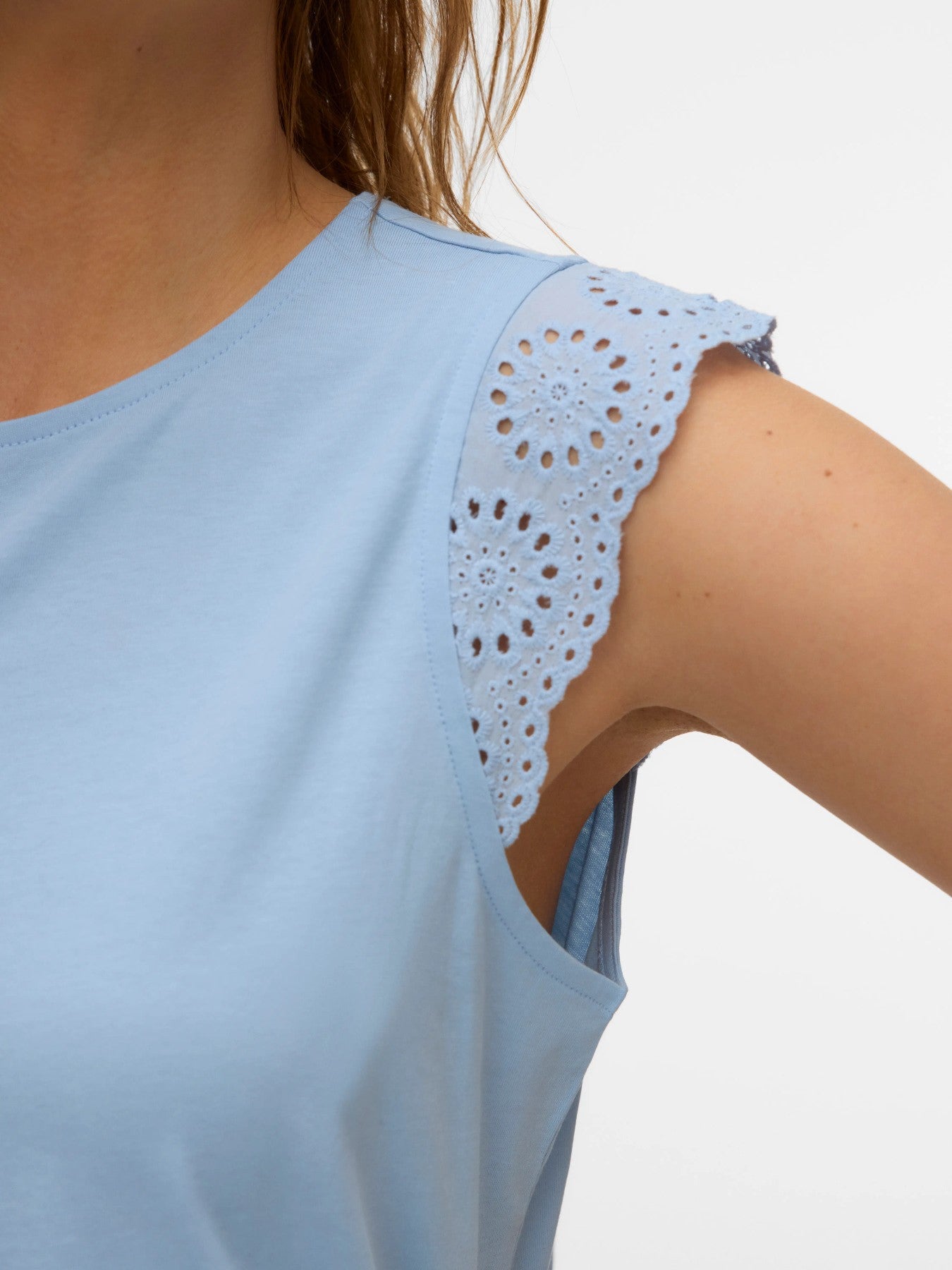 Top sin mangas de Vero Moda