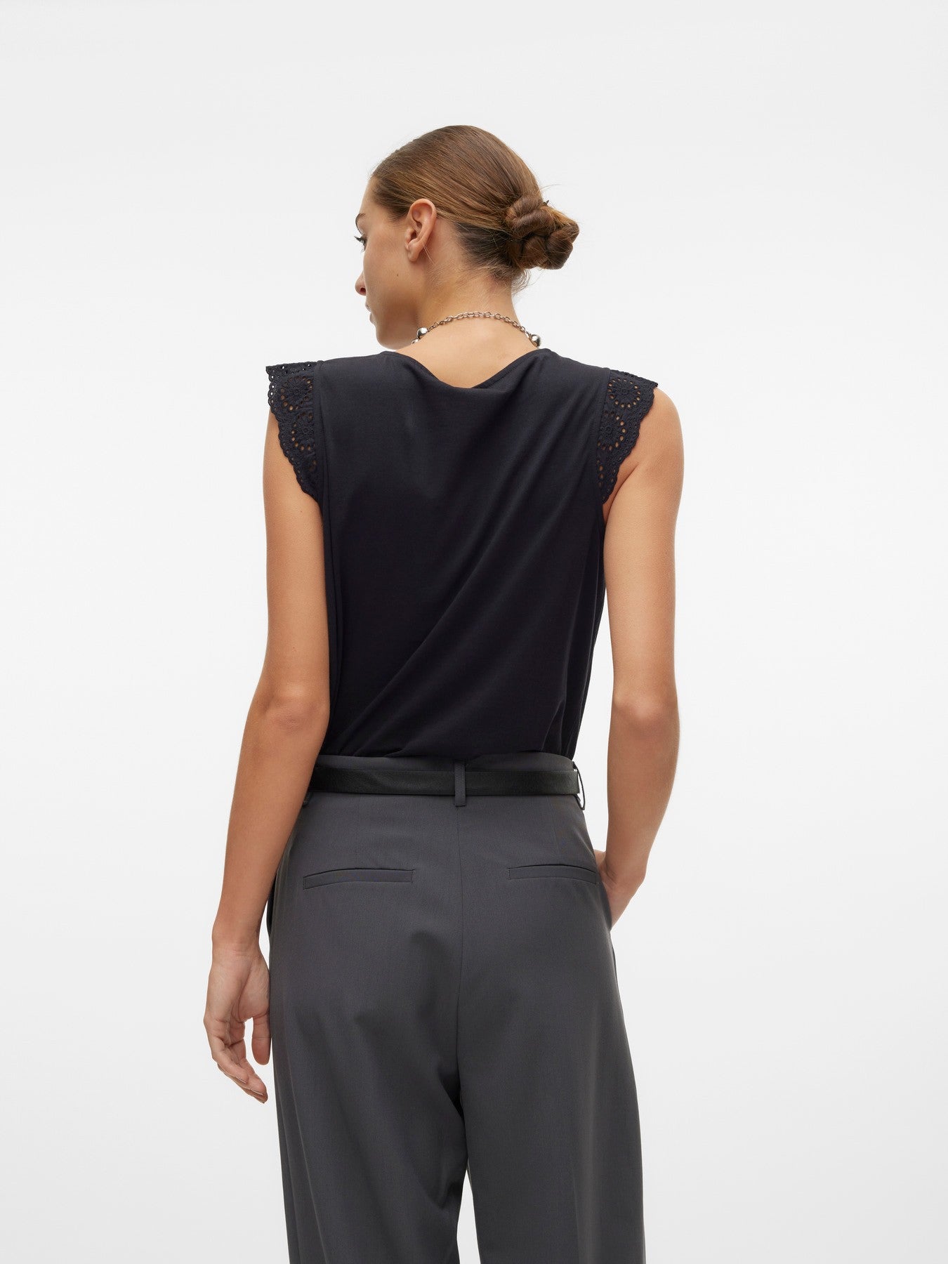 Top sin mangas de Vero Moda