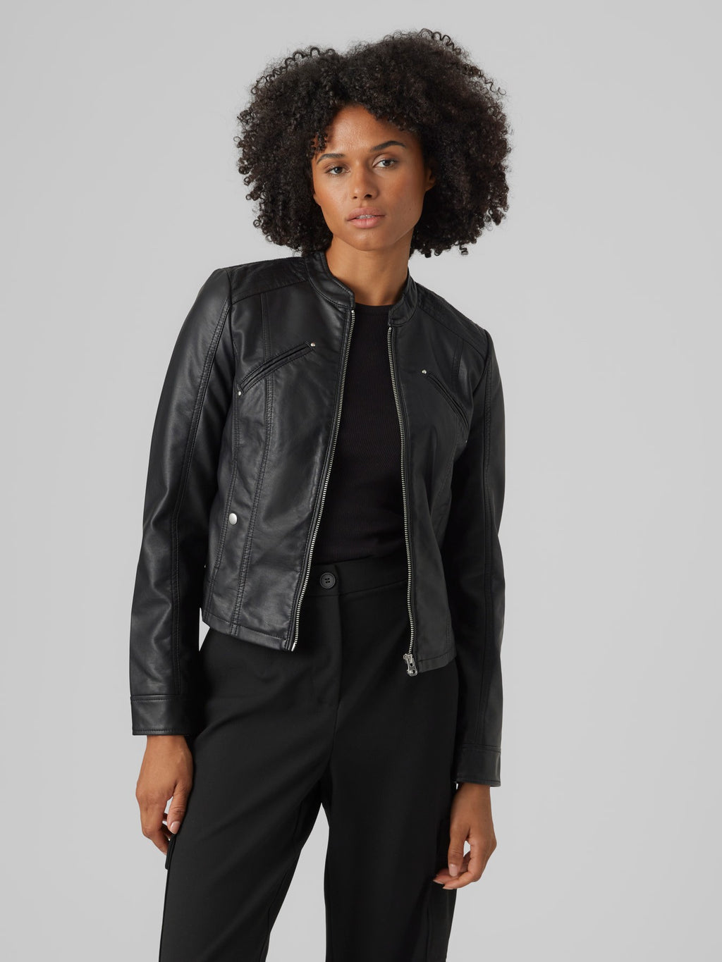 Cazadora polipiel de Vero Moda