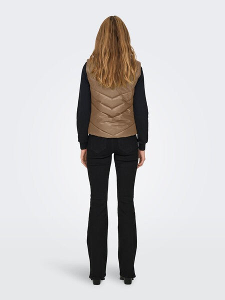 Chaleco acolchado de Jacqueline de Yong