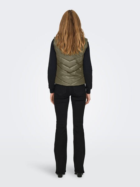 Chaleco acolchado de Jacqueline de Yong