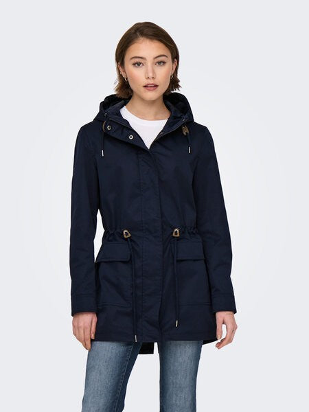 Parka entretiempo con capucha de Only