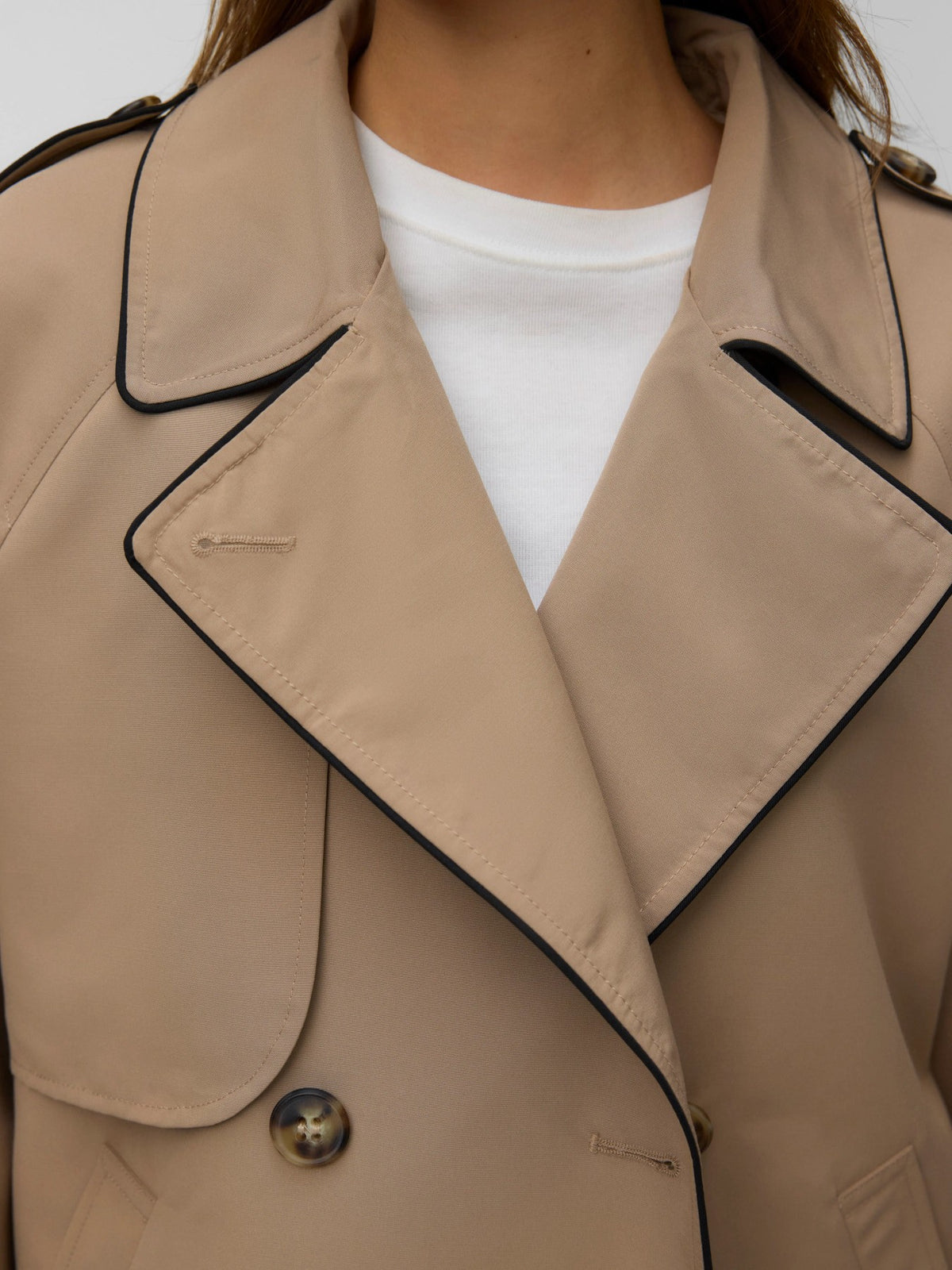 Gabardina corta de Vero Moda