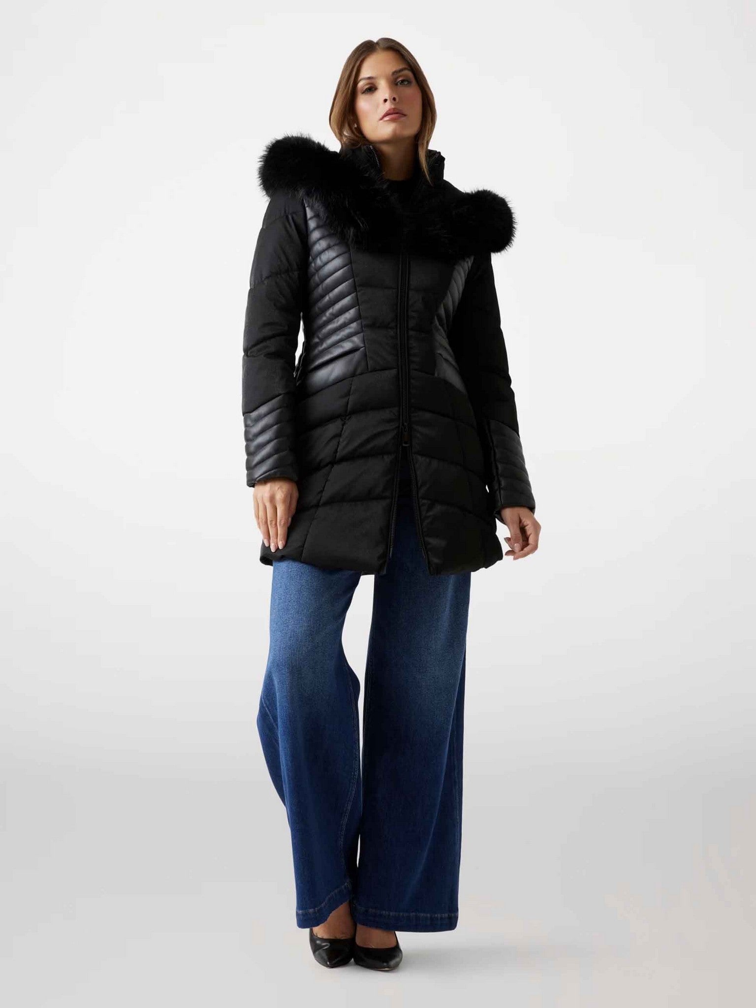 Abrigo acolchado largo de Guess