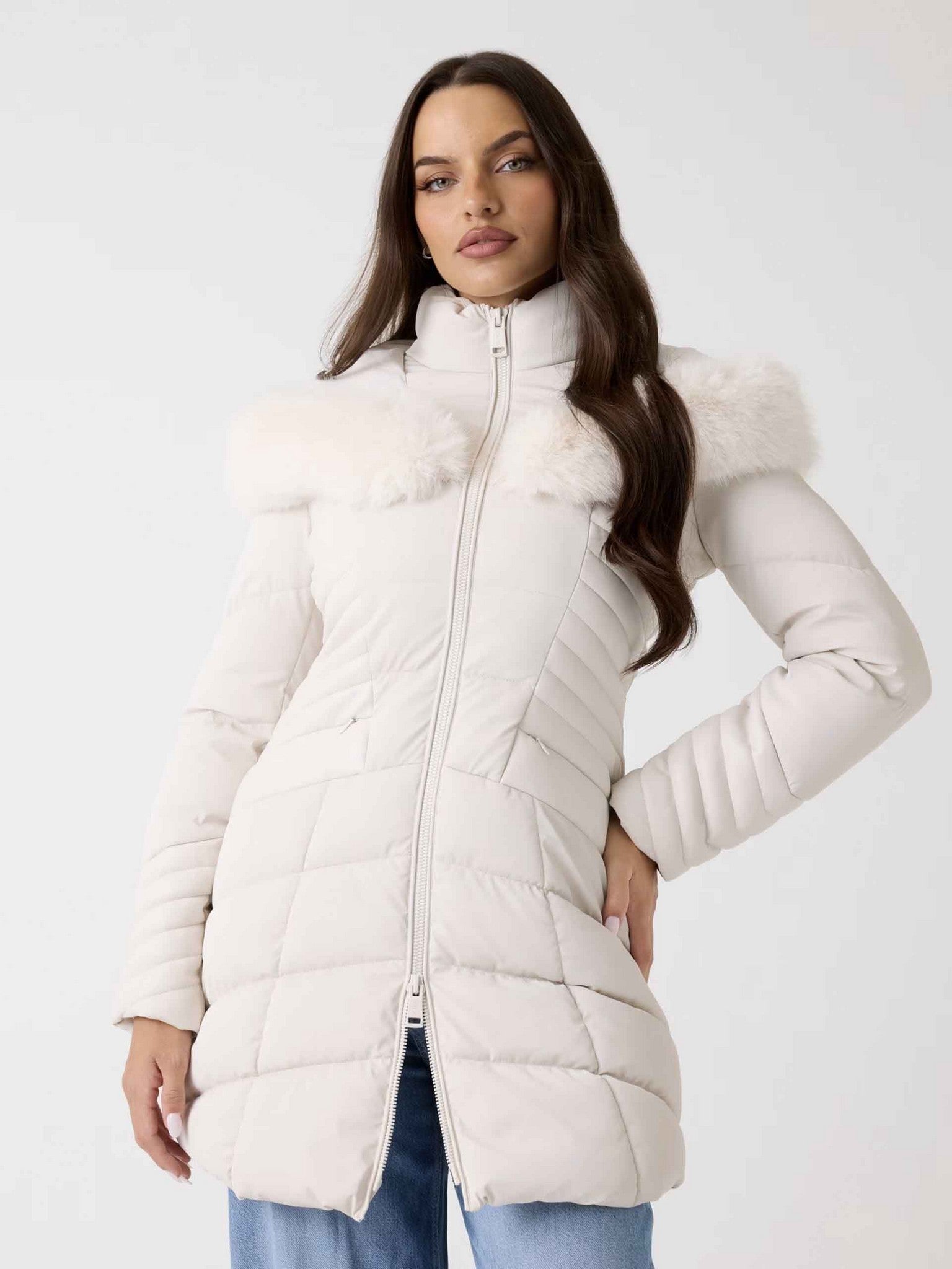 Abrigo acolchado largo de Guess