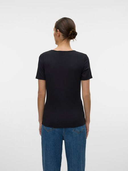 Camiseta cuello pico de Vero Moda