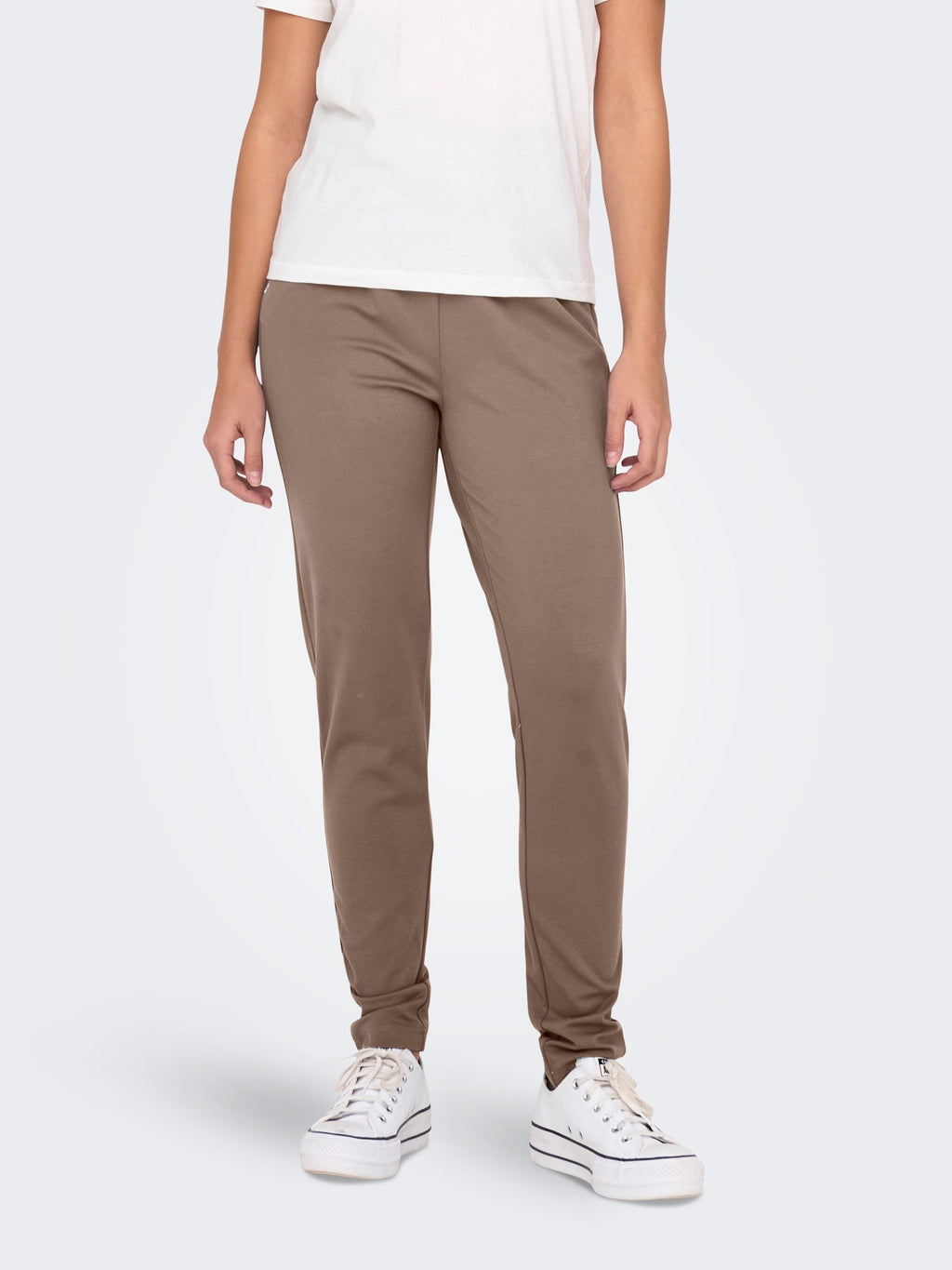Pantalón jogger corte chino de Only