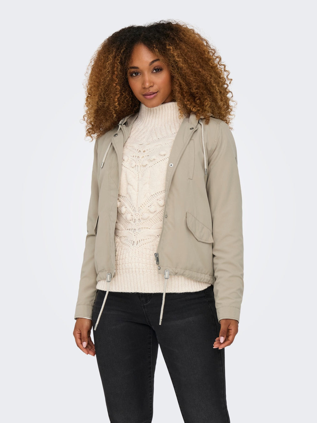 Parka entretiempo con capucha de Only